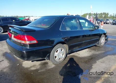 2001 Honda Accord 3.0 Ex z USA, uszkodzony, nr VIN 1HGCG16531A018474